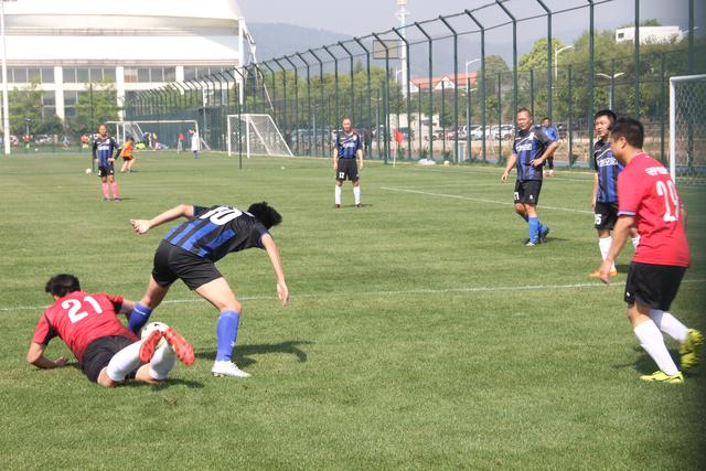 赵继伟22分付豪31+9 辽宁大胜广东总比分2比2